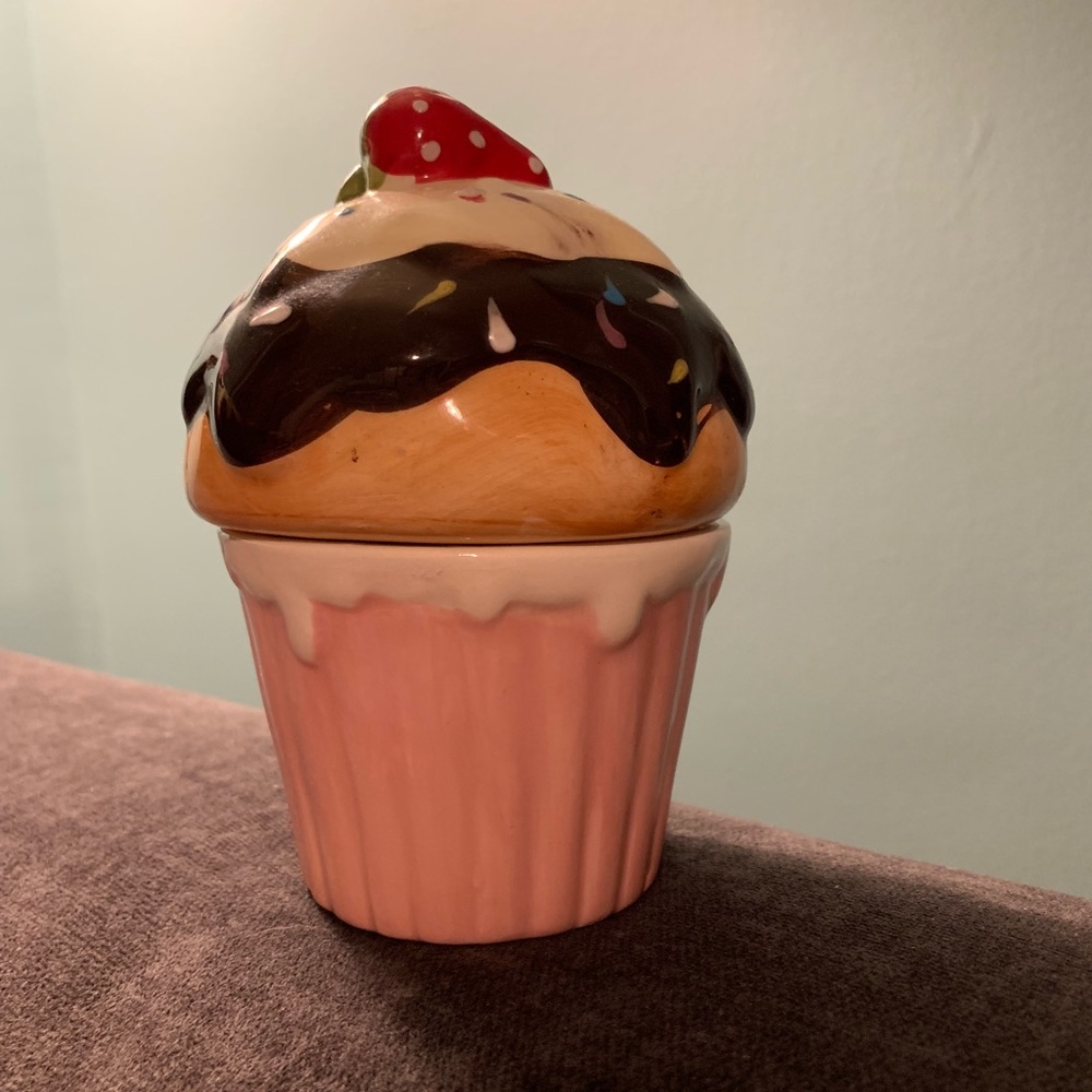 Strawberry Cupcake Trinket Holder